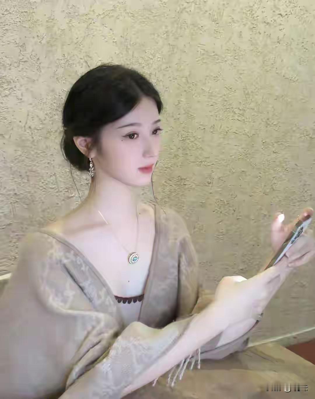 172冷白皮模特高颜值