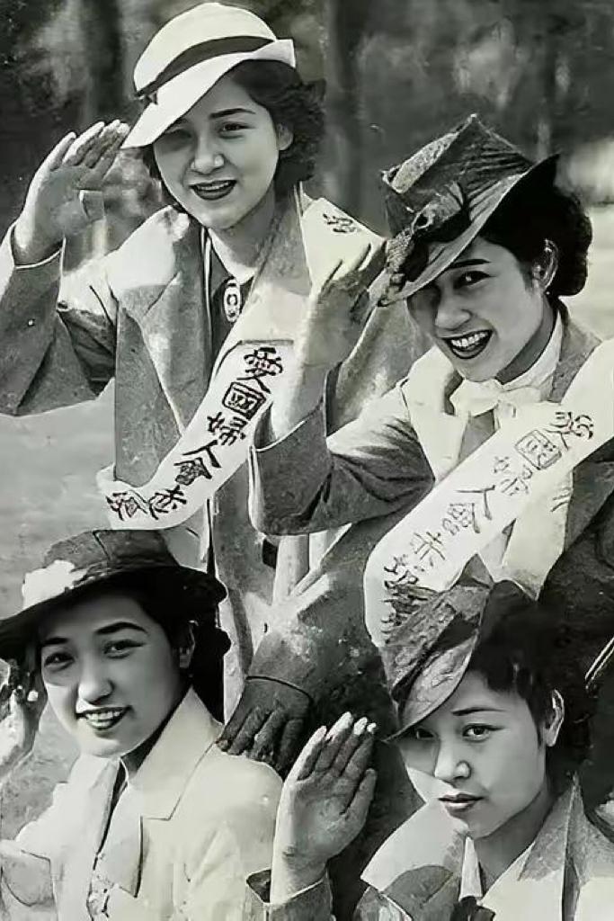 1945年，日本将20万日本慰安妇遗弃在东北，后来至少有11万人嫁给了当地老百姓