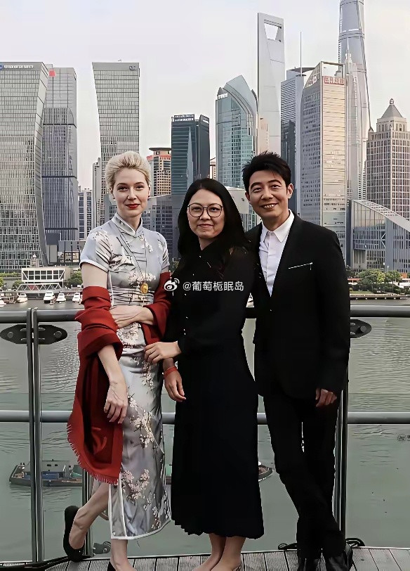 学霸夫妻养娃也逃不过日常分歧！撒贝宁和李白的龙凤胎，黑发黄皮肤一口武汉话，实在太