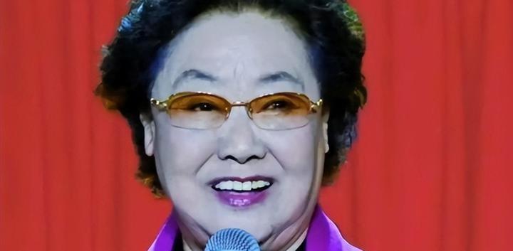 人生本是不断告别的篇章。2026年以来，离别接踵而至，就在最近，97岁的郭兰英先
