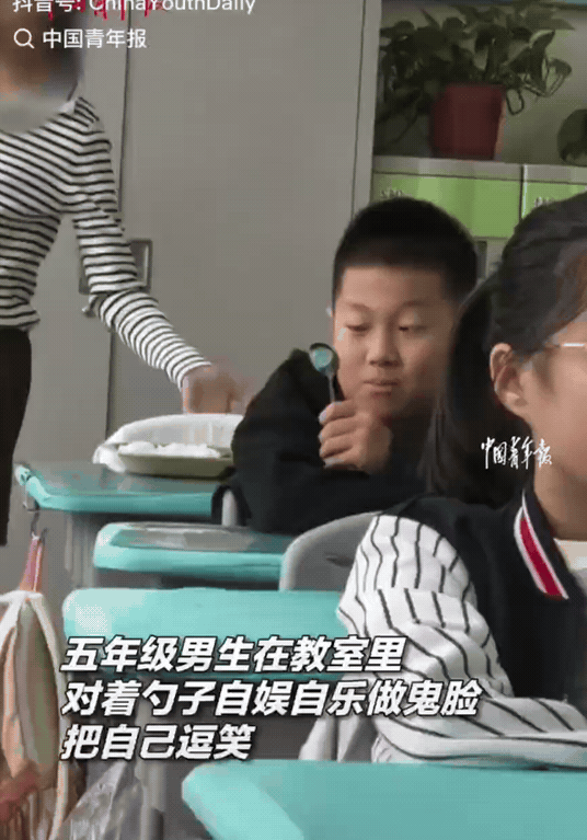 这下好了，不只老师和同学知道了，全国网友也都知道了。近日，辽宁沈阳，一个五年