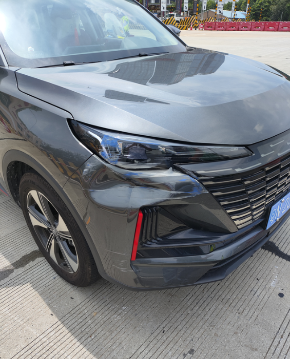 提车三个月，第一次保养！7月底提车，八月底就出一血太心疼了，准备出高速收费站就