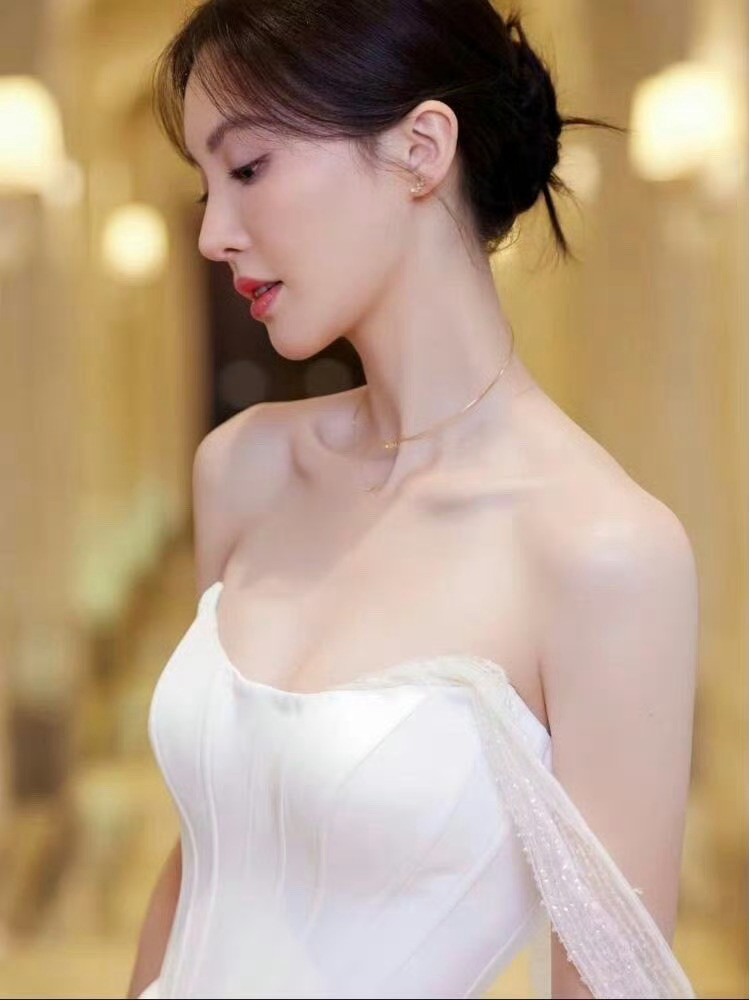 金晨是遗落人间的仙女呀​​​