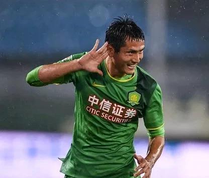能成为北京国安队的功勋球员骨子里就没有你们脑子里的龌龊思维！今天刷到一个名为李