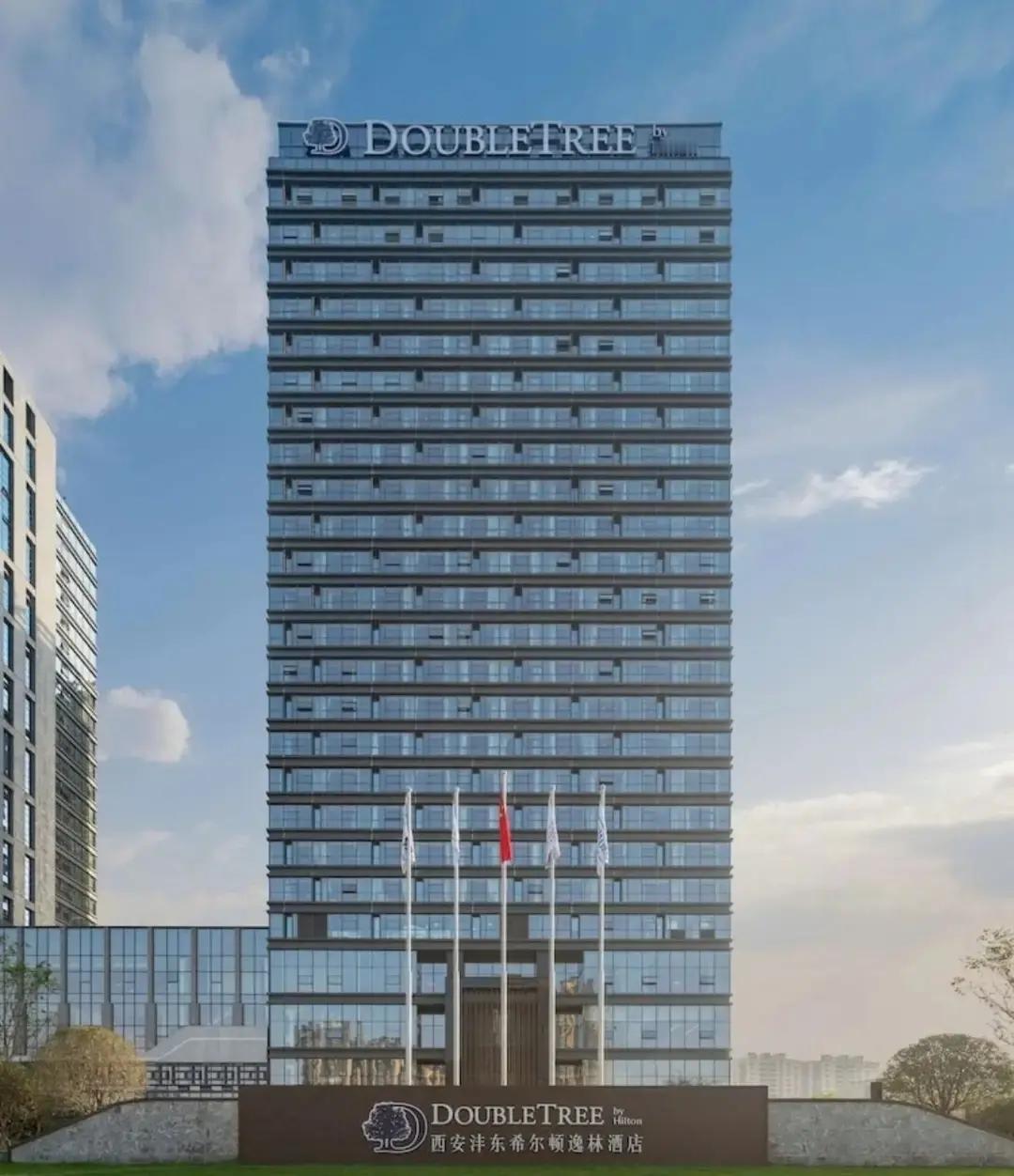 西安沣东那家希尔顿，果然还是摘牌了。这事儿其实一点不意外，甚至可以说是早晚