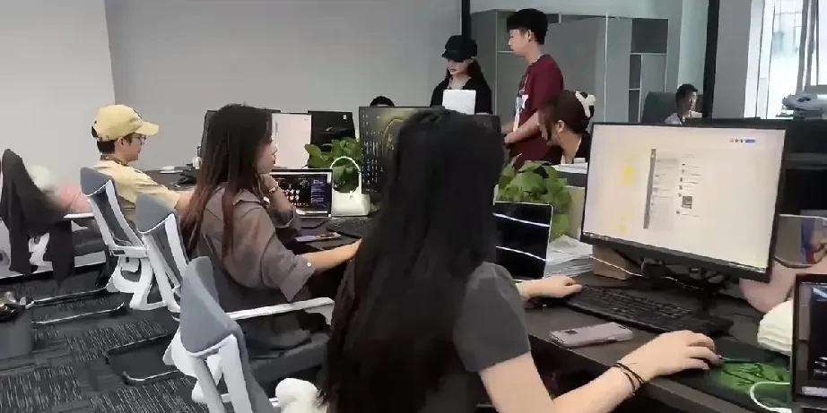 作为一个hr，我一直觉得网上那种“现如今只要你有工作，工资能按时发，就苟着千万别