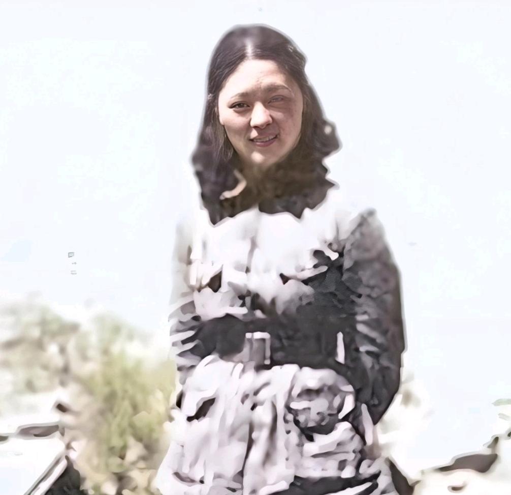 1940年延安，这场跨国恋太动人！她是公认的延安第一美女苏菲，鲁艺十朵金花最耀眼