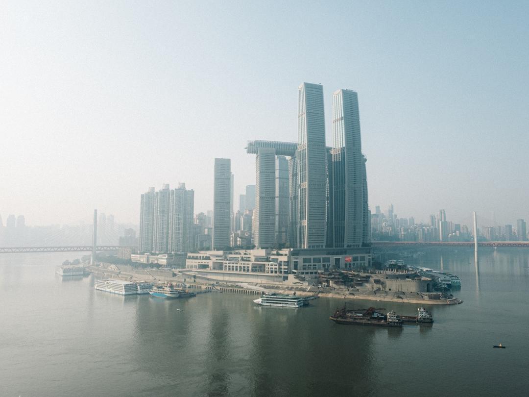 说到重庆的涪陵和万州，老有人争哪个城区更大。很多人第一反应，肯定是万州。毕竟