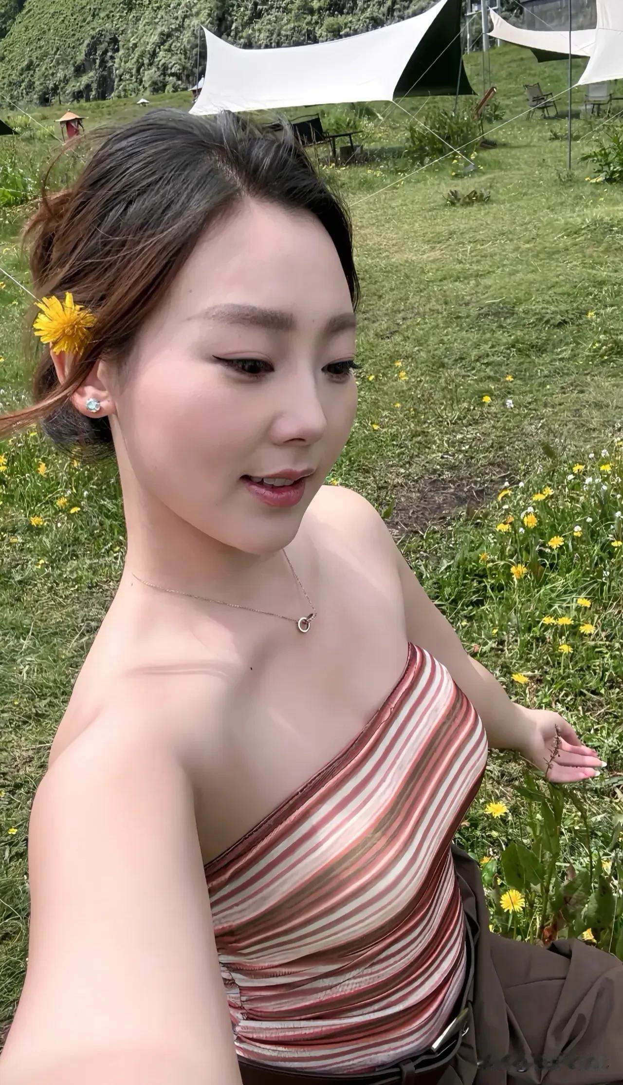 心之所向，自在如风漫步林间小径，听溪水轻吟，指尖拂过晨露，与自然同呼吸。