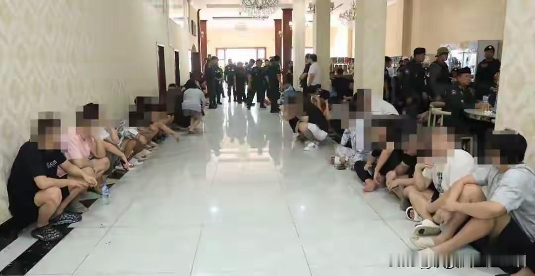 92名国人被困在柬埔寨酒店！讲白一点，博主也不知道为什么，这92名国内人员，