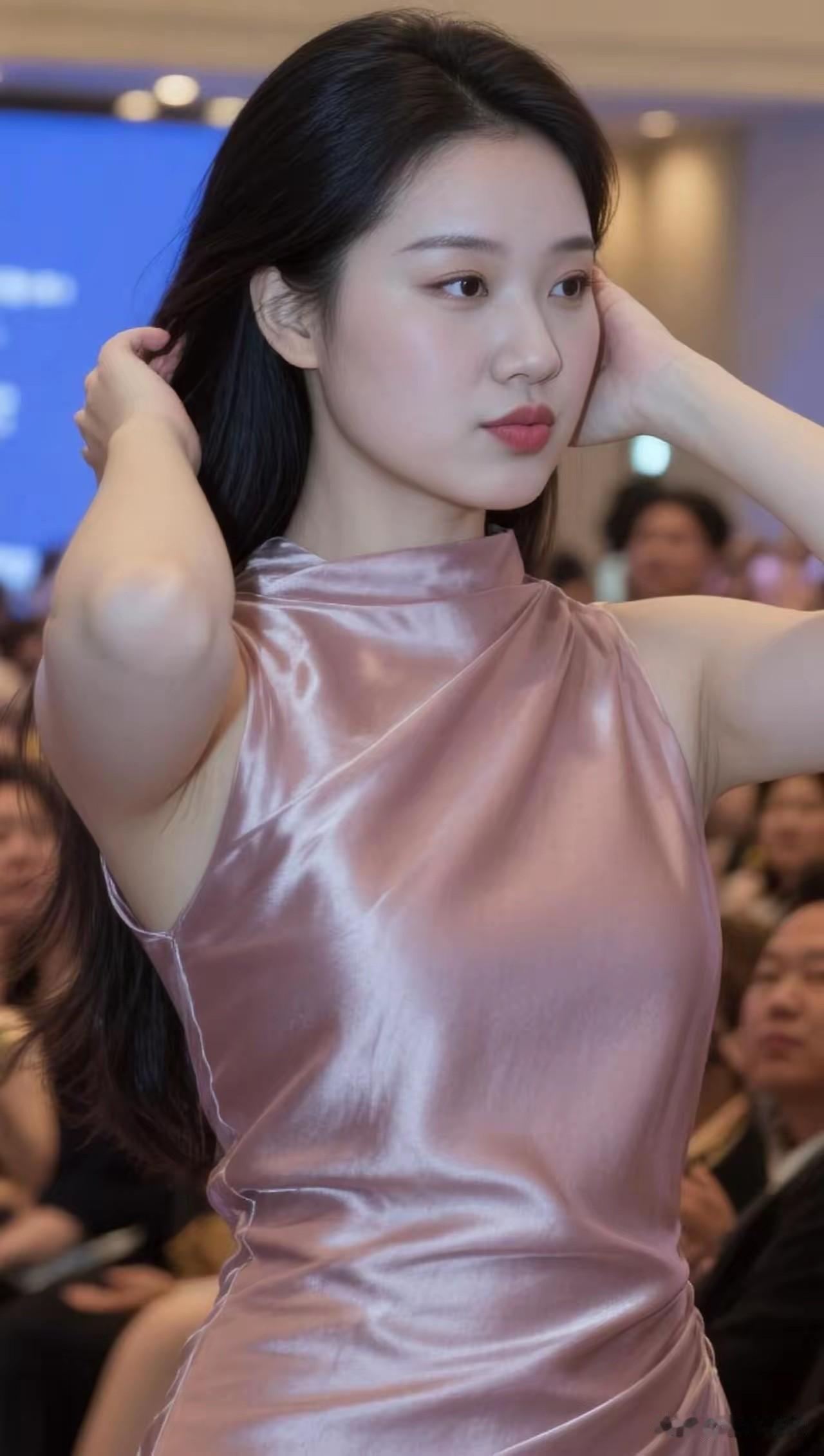 优雅粉裙，气质动人，尽显时尚魅力！