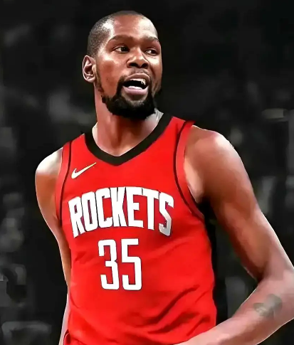 火箭中期交易谁先离队？按照斯通的惯例，中期交易时球队不会有太大变动，但这个赛季