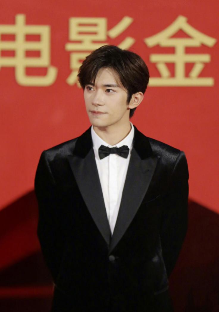 真令人意外。易烊千玺凭借电影《奇迹·笨小孩》获得第36届中国电影金鸡奖最佳男主