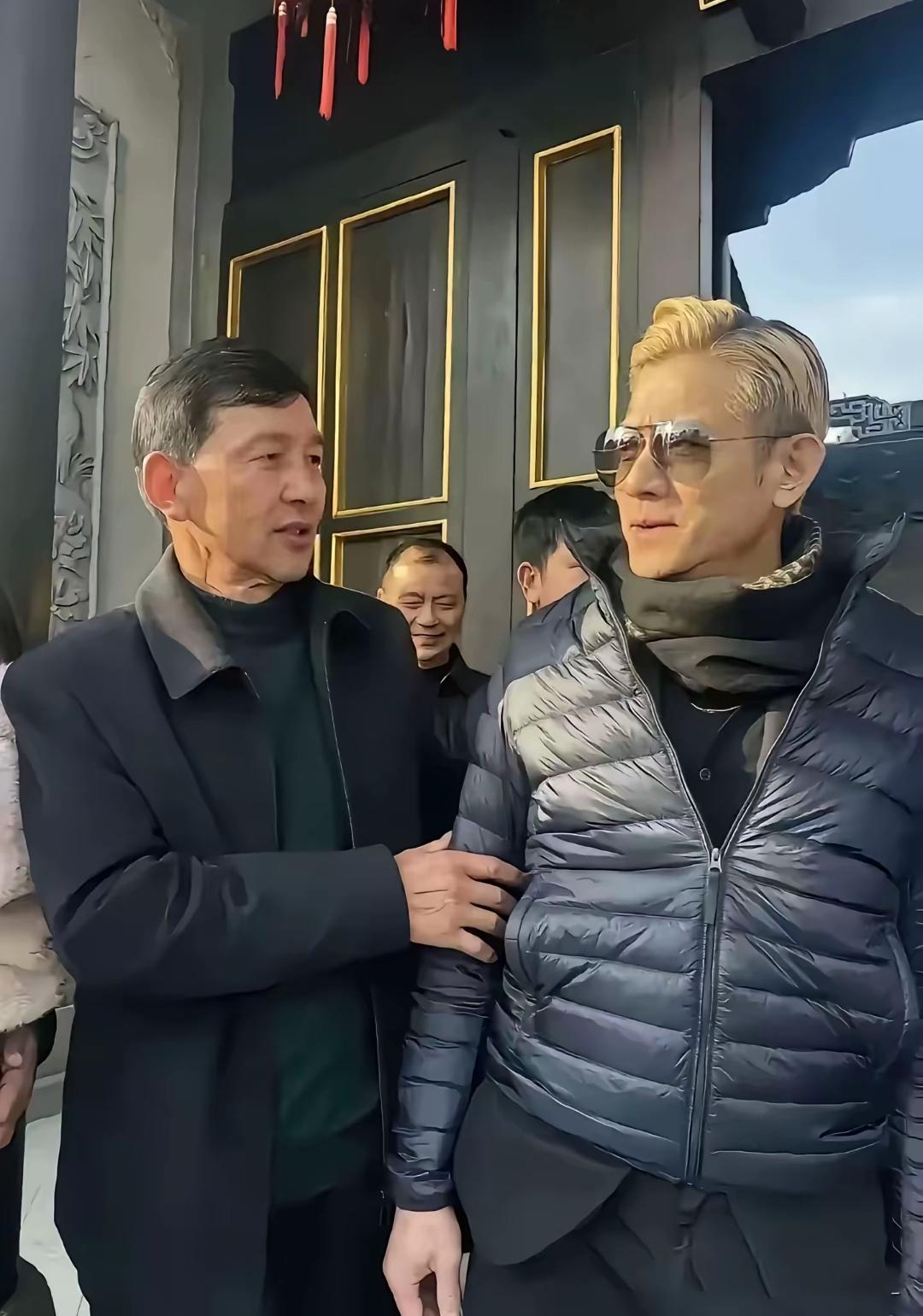 说实话，郭富城60岁了，娶了个小22岁的老婆方媛，这些我都能理解，毕竟人家有钱又