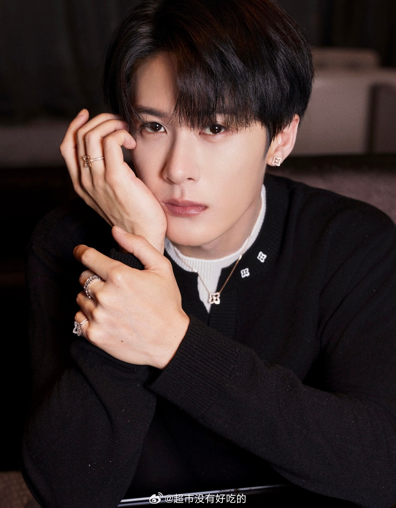 檀健次🍠营业，期待帅哥今晚直播