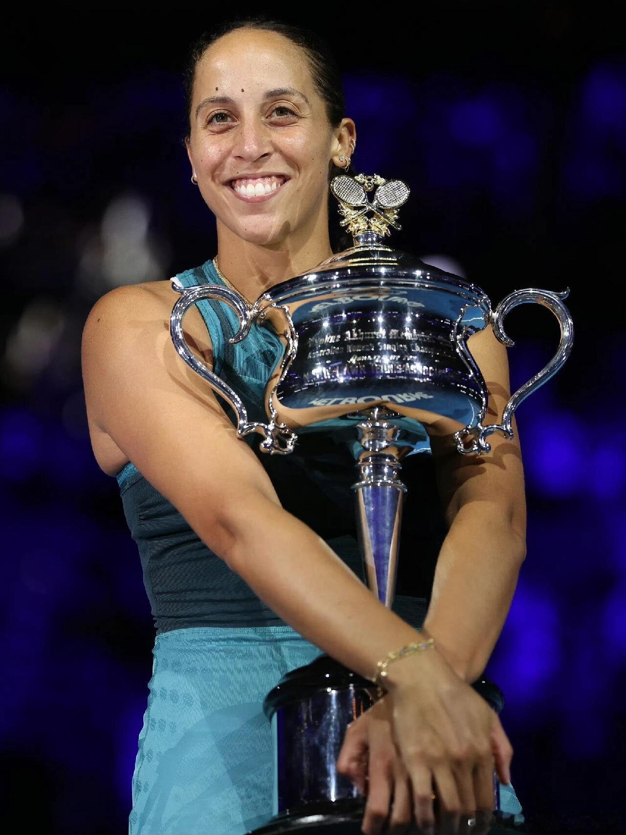 WTA本赛季10场以上连胜有几人？女单还是相对开放式，连胜不易，本赛季女单那些1