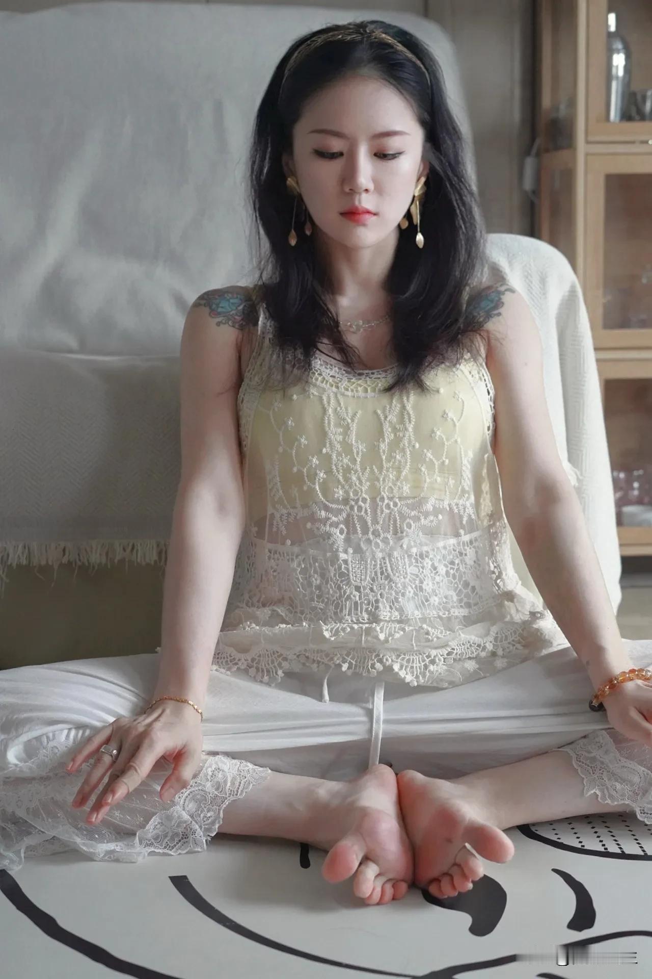 瑜伽练习每天居家的必修课