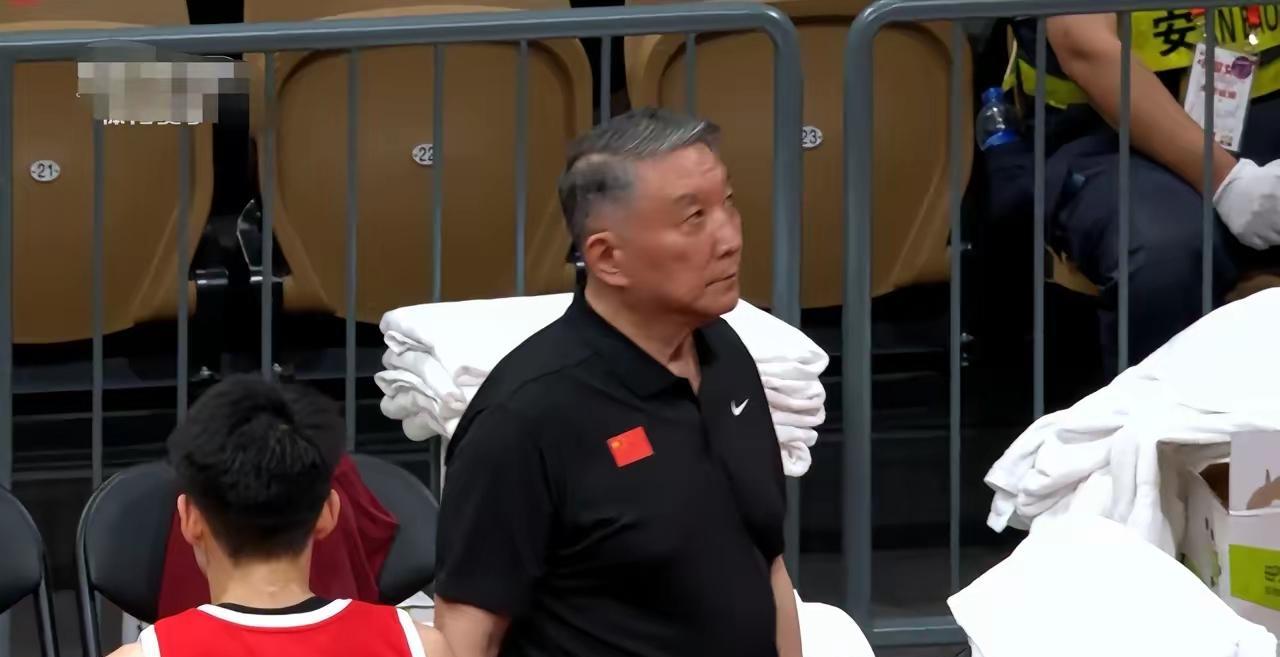 宫鲁鸣培养新人锻炼新人没有人反对，但奥运会必须带上王思雨，李梦，原因很简单，因为