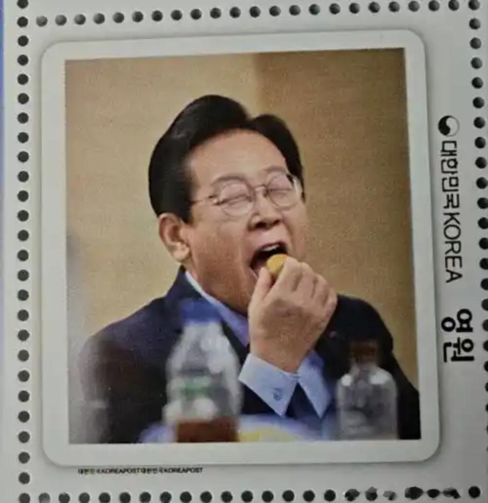 李在明这趟来上海，脚还没站热乎，意图就全写脸上了。你看他在机场走廊那个劲儿，