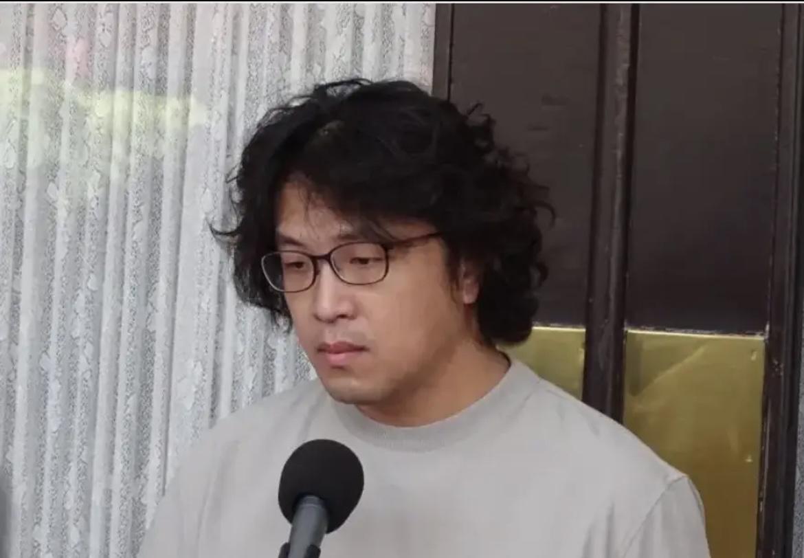 沈伯洋说“终身追责是自嗨”？他怕是忘了——法律不是社交媒体，发个“哈哈”就没事了