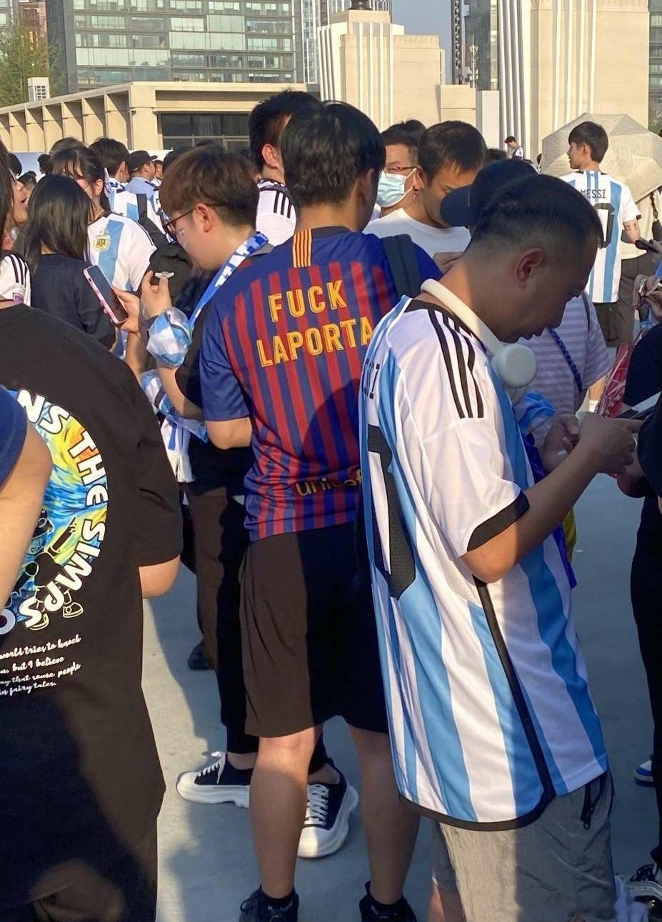FuckLaporta​​​