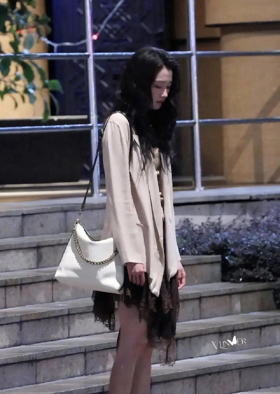 关晓彤瘦下来怎么有一种凄凉感？​​​