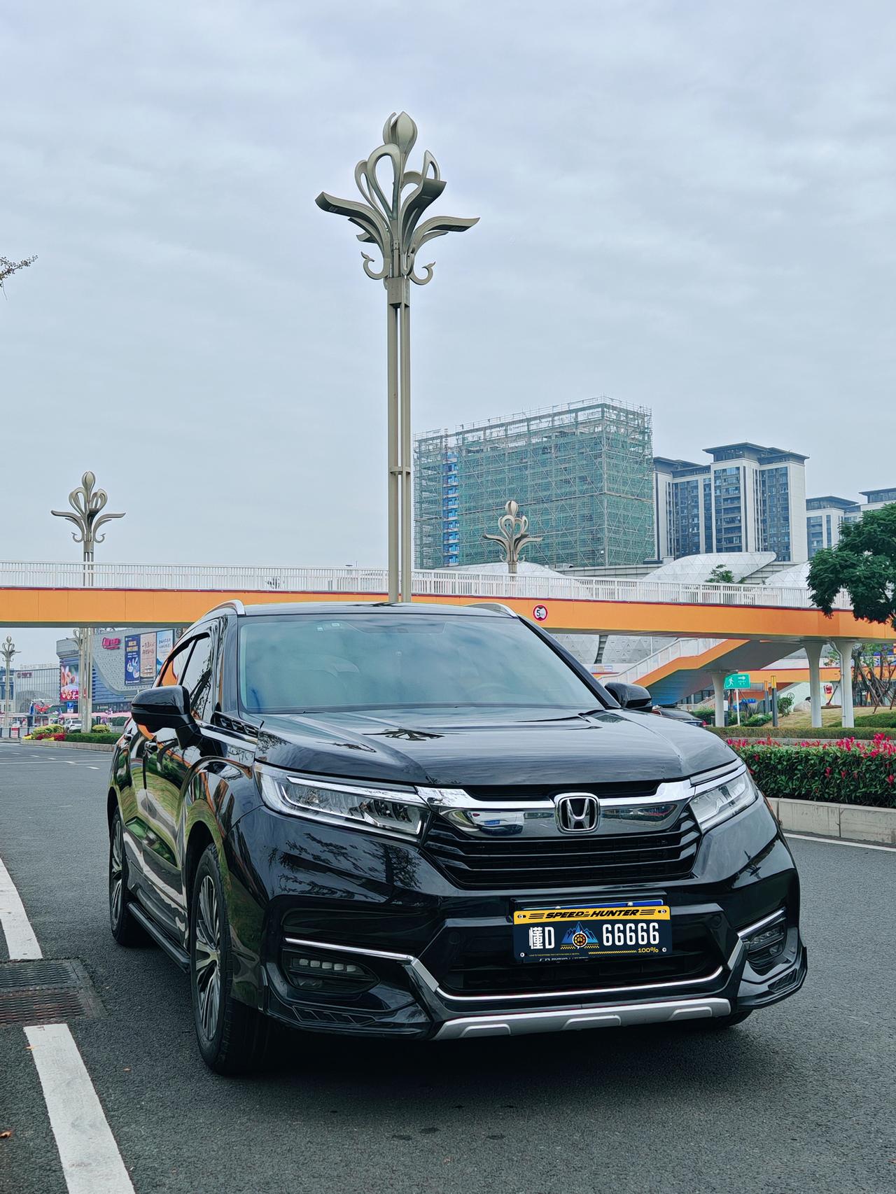 我的冠道1.5T使用了一段时间，一些设计细节用起来觉得比较顺手。1️⃣后门90