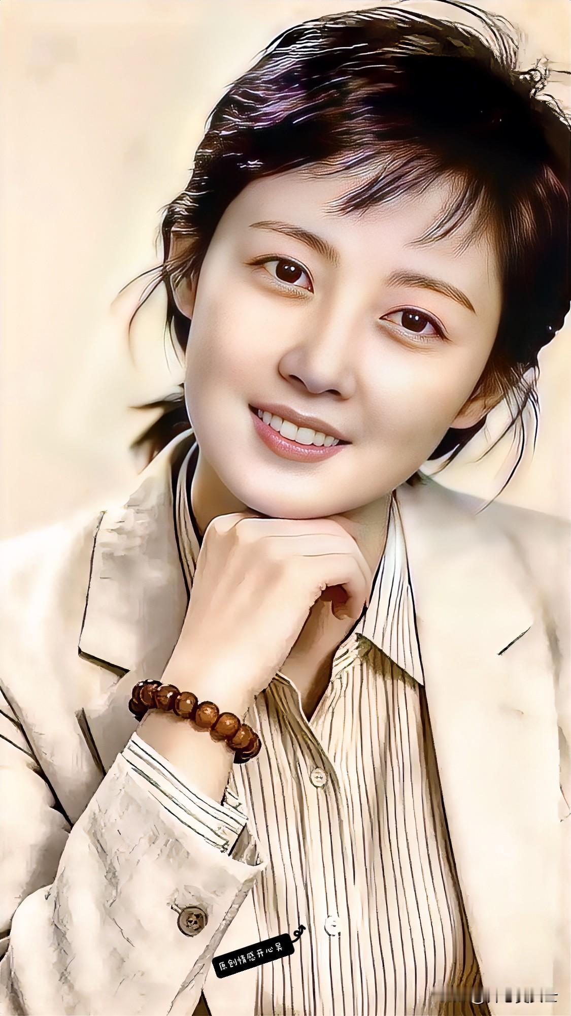 尽管生活过的挺辛苦，让别人依旧看不出破绽。我有一同学，十多年都不见她了，有人