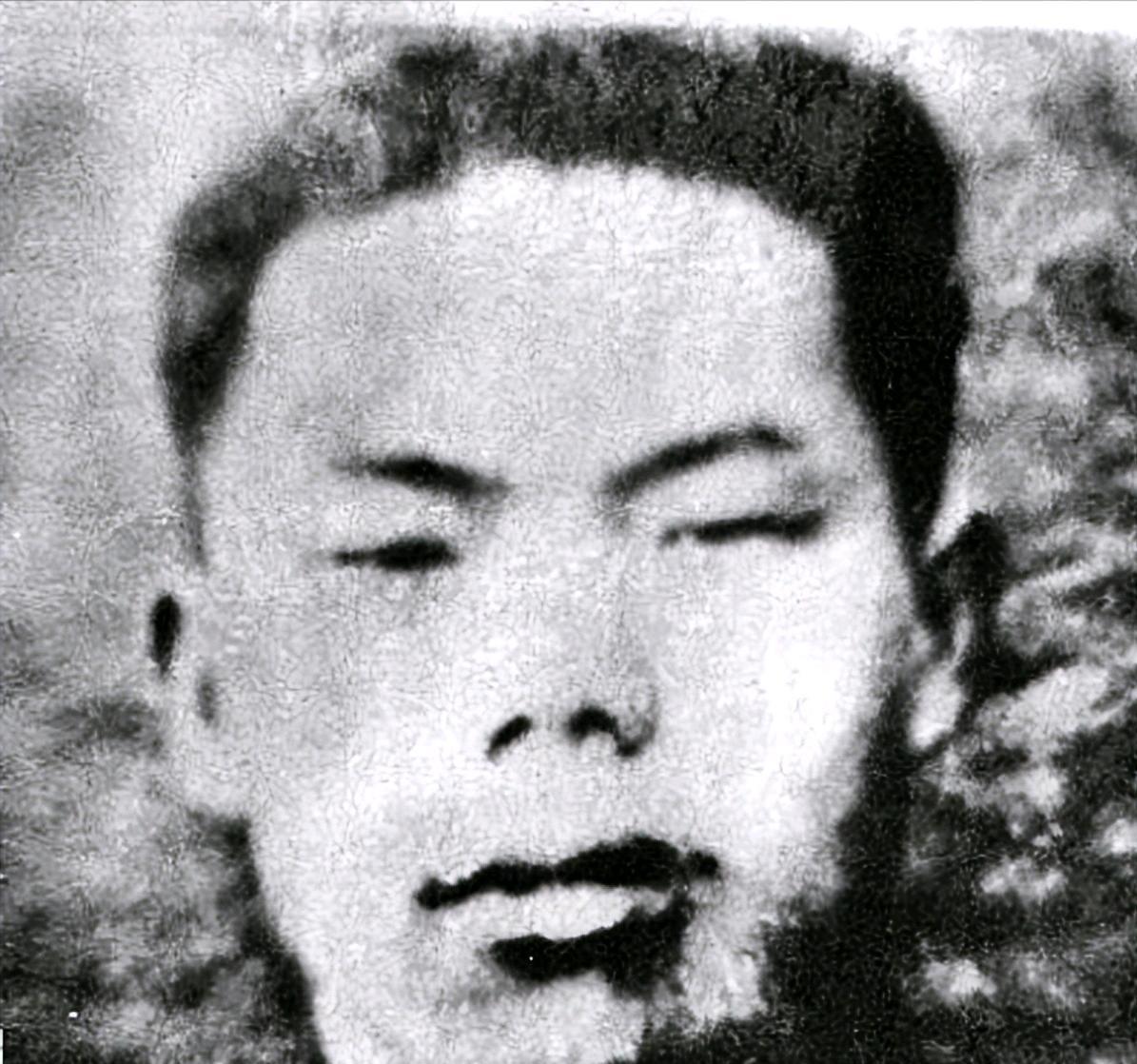 1952年，志愿军战士倪祥明睡不着，便出去巡逻，突然，山下竟传来了铁器的叮当声，