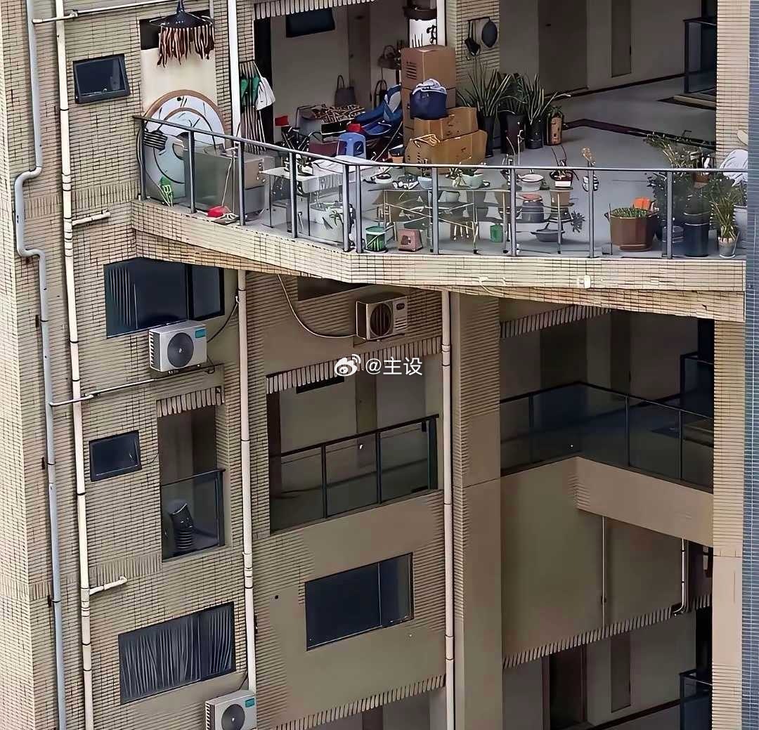 买房时给多5万能把这阳台给您，你愿意不？