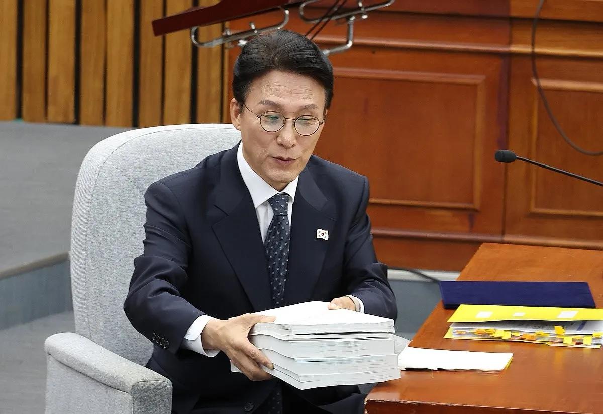 金民锡经历的那是人事听证会，完全就是家事，财产听证会？两个孩子抚养费，大儿子