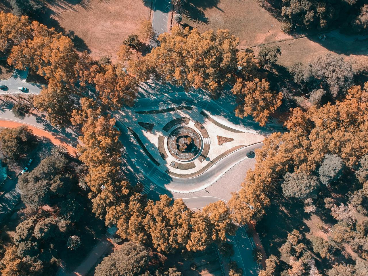 有个国家被戏称为欧洲最穷的发达国家，最近却火得一塌糊涂没错，这个国家就是罗马尼