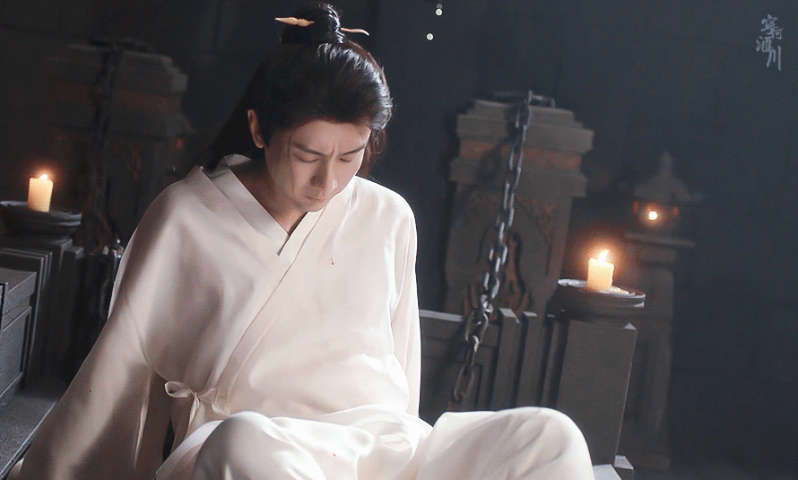 成毅莲花楼地牢里的花花让人心疼，但是也真的好美