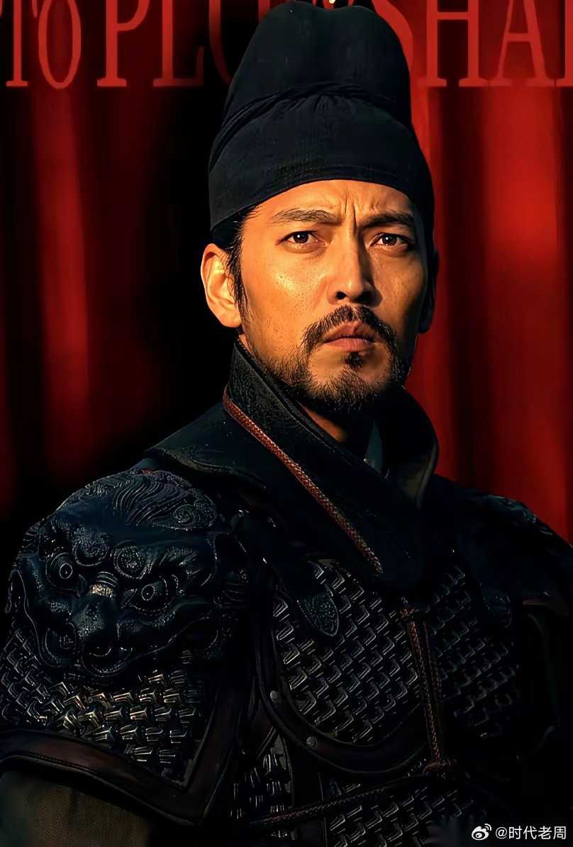 电视剧《太平年》里的路彦铢，这个副都头，简直是行走的规矩。满营上下，谁见了他那张