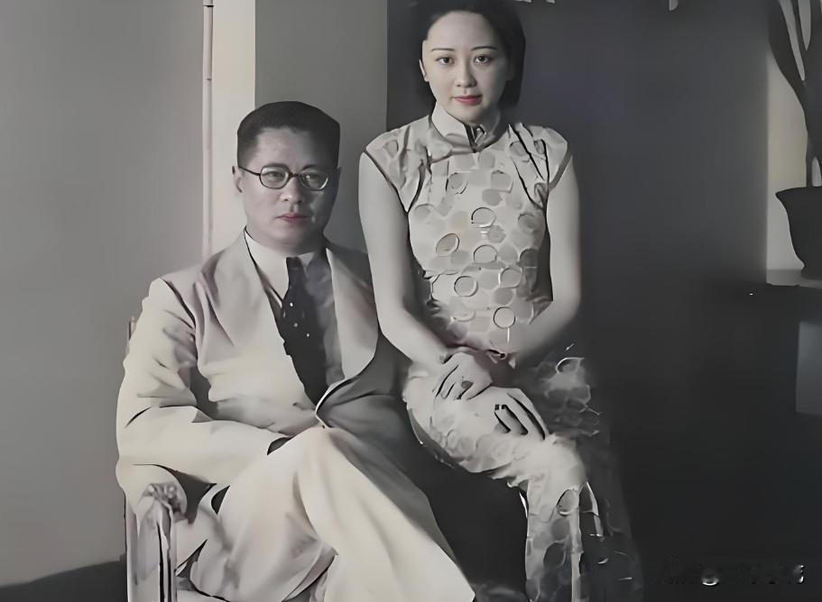 宋霭龄之子孔令侃执意迎娶比自己年长十七岁的母亲好友白兰花，受到父母强烈反对，二人