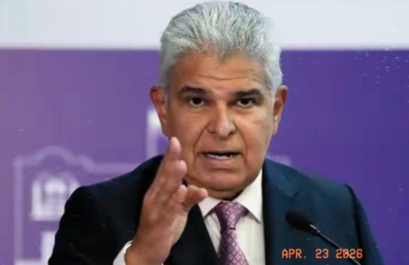 巴拿马这下彻底懵了！本来只想偷偷在入境关卡刁难一下中国人，没想到小动作刚做出来，