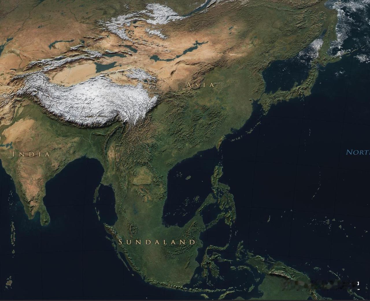 2.1万年前末次冰盛期的东亚地图上，海平面比现在低得离谱，足足低了125米！那时