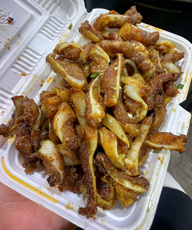 这诱人的特色美食来自哪里？有认识的吗，求名！