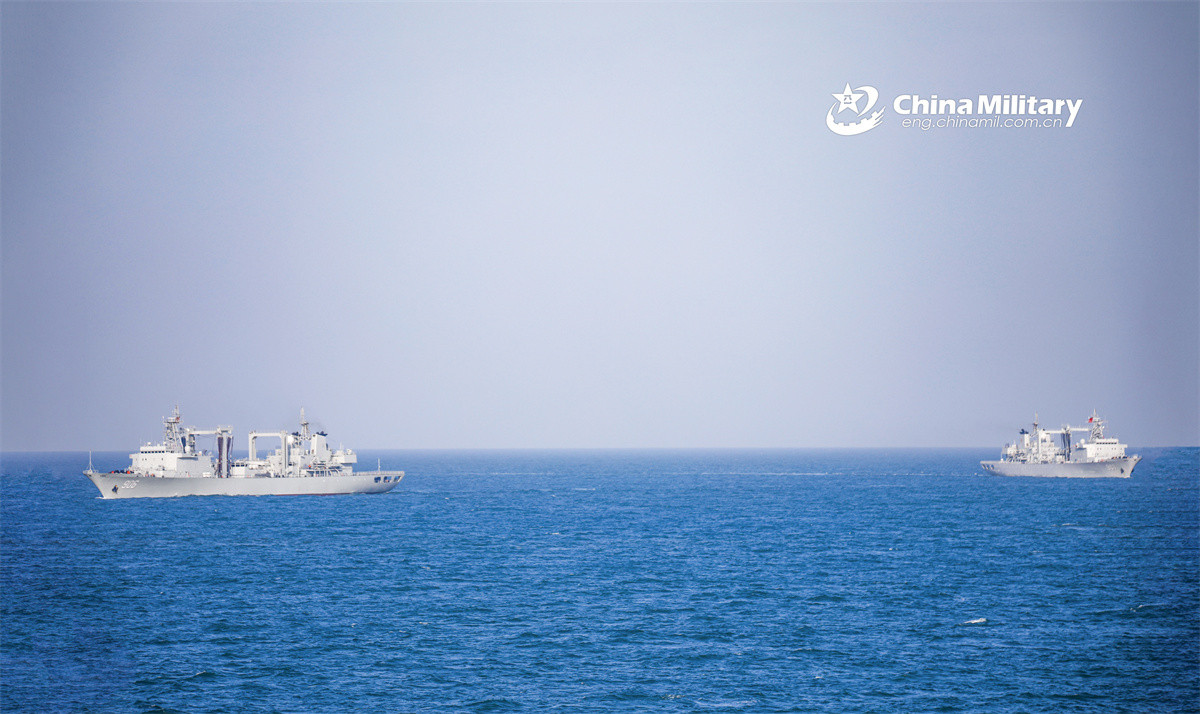 海上航行补给训练军事