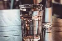 奶茶店为啥不卖热水？真相不是小气，是有苦说不出🔥有没有过这种体验？在奶茶店想