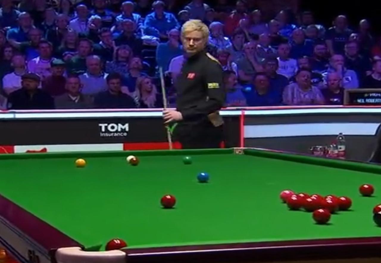 四进决赛小赛王有望改写历史不得不承认特鲁姆普特别有运气，一球远台晃袋不进，红