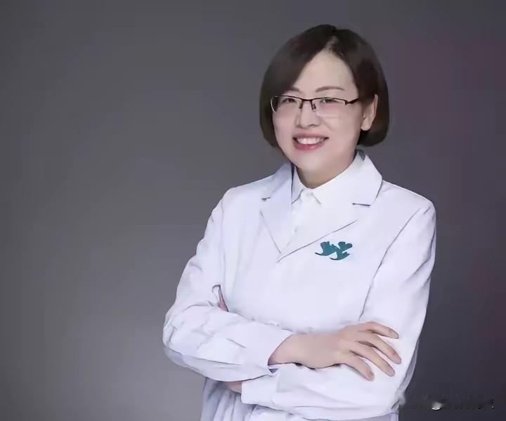 医院要求医护全英文带教留学生，一线医护的委屈，谁真的懂？媳妇在医院上班，最