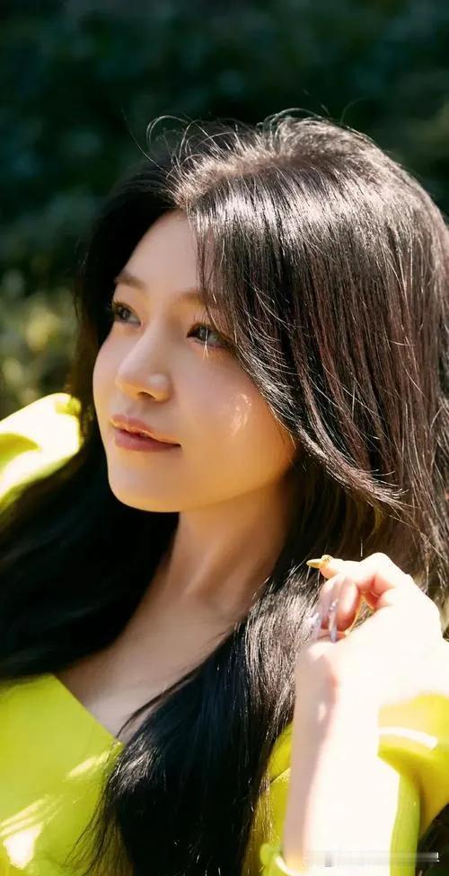 陈妍希争取到孩子抚养权，需在大陆完成学业陈妍希与陈晓的离婚事件曾引起广泛关注