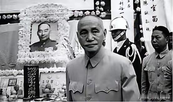 1962年，蒋介石前去探望病重的胡宗南，胡宗南跟蒋介石抱怨：“台湾真的没意思！”
