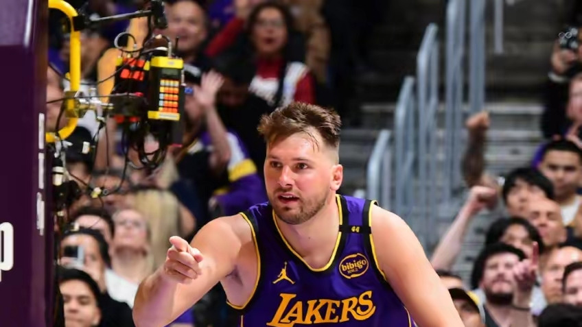 就在今天!詹姆斯继续发力,刷新NBA79年历史纪录,正式超乔丹!