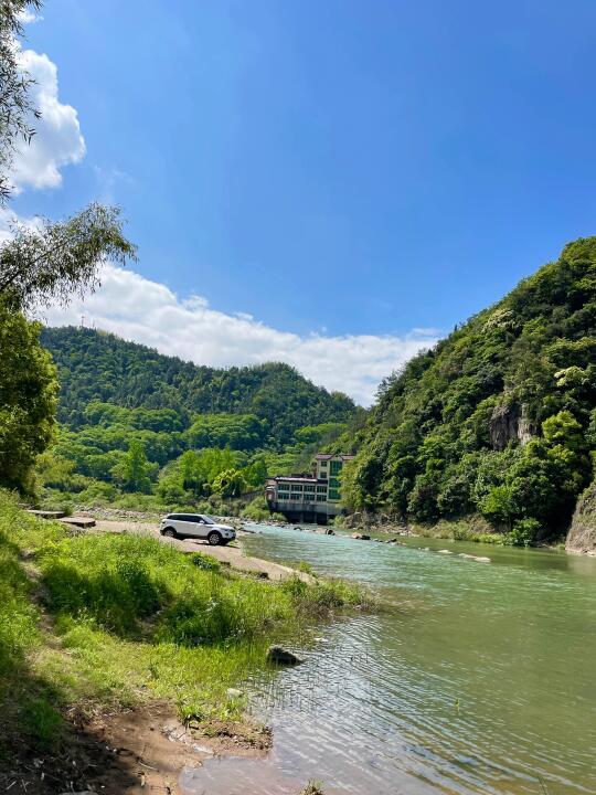 人少鱼多🐠车到水边🚗露营玩水宝藏地🏕