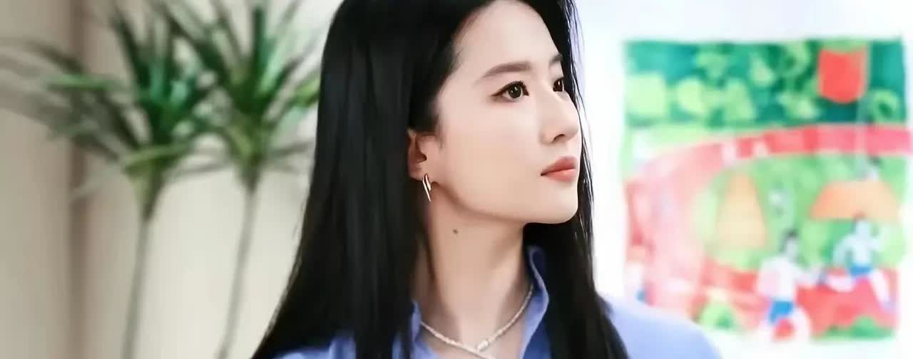大家都别猜了刘亦菲不出席白玉兰的根本原因，不是她以为自己会得奖，也不