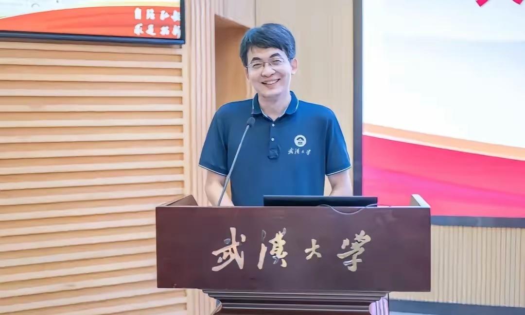 武大86页举报PDF当中，两个女儿提及到的“灰原哀”与曾梦琪到底有什么相似处呢？
