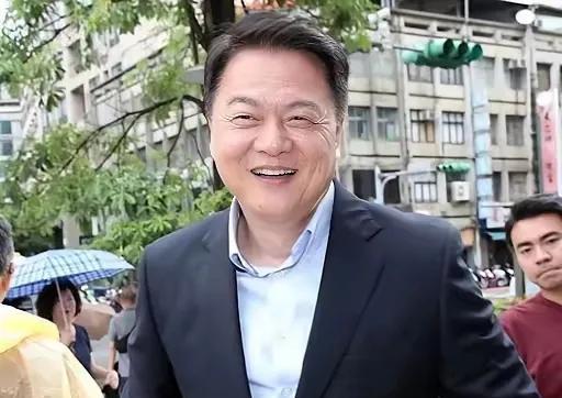 台湾回归后谁来担任省长呢？要我说，周锡玮是我眼中的不二人选！为啥这么说呢？主要他