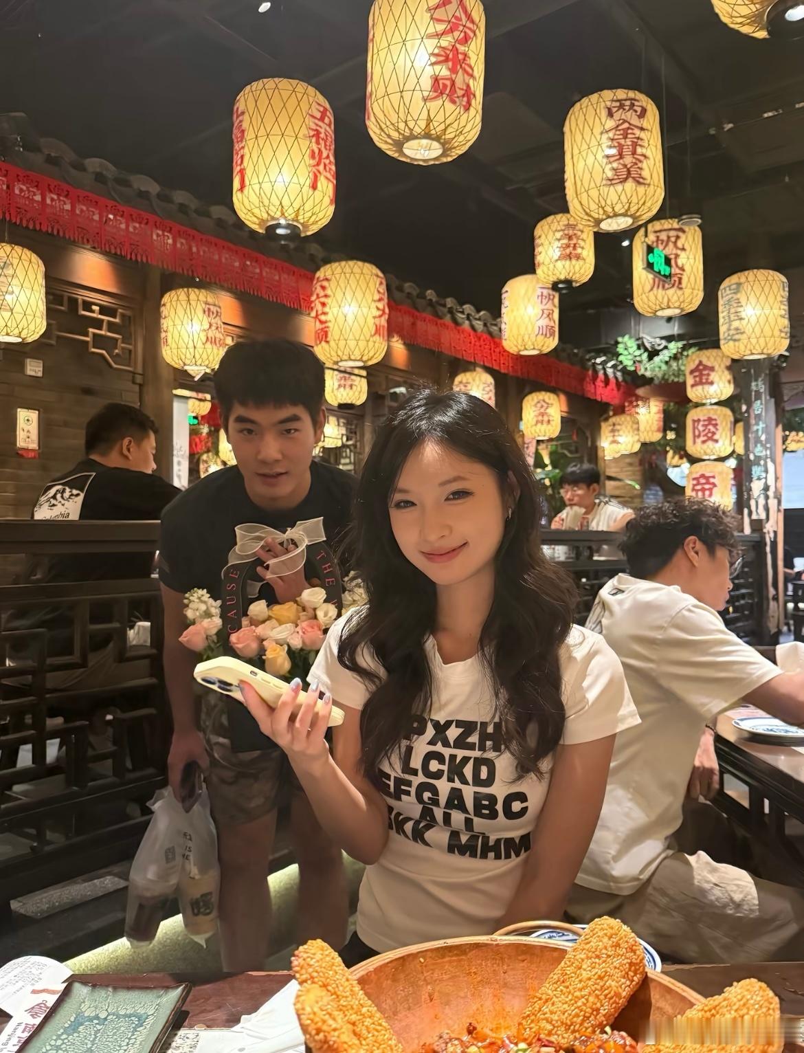 当男朋友突然出现在我身后​​​